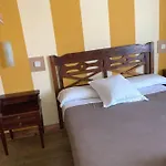 Laguna Herrera 펜션 *